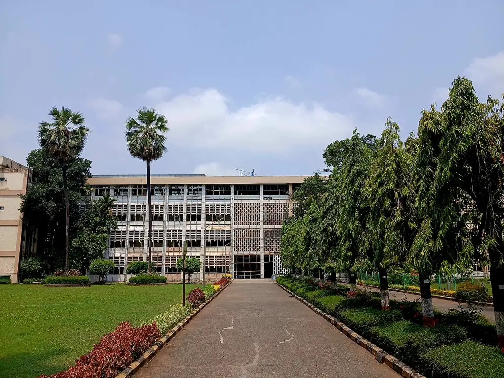 The Main Building at IIT Bombay, Powai