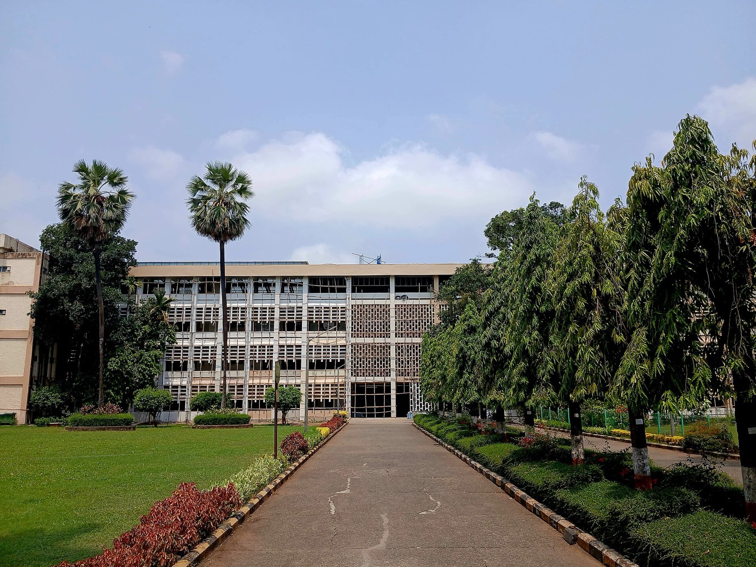IIT Rankings 2026: NIRF, QS & What's Changed at the IITs
