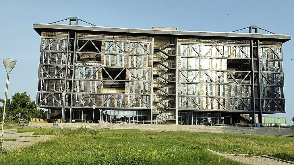 Civil Engineering building at IIT Hyderabad with exposed steel bracing